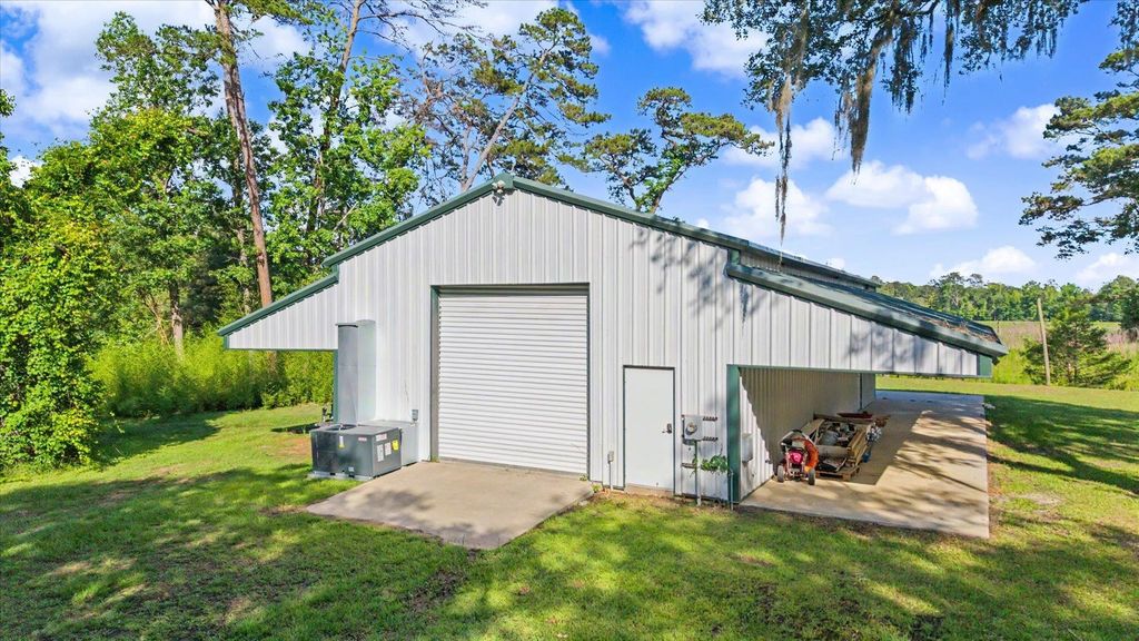 Photo of 4315 Cripple Creek Road, Tallahassee, FL 32309 (MLS # 400120)