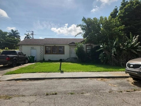 Photo of 112 S Elm Avenue, Other Florida, FL 33476 (MLS # 401765)