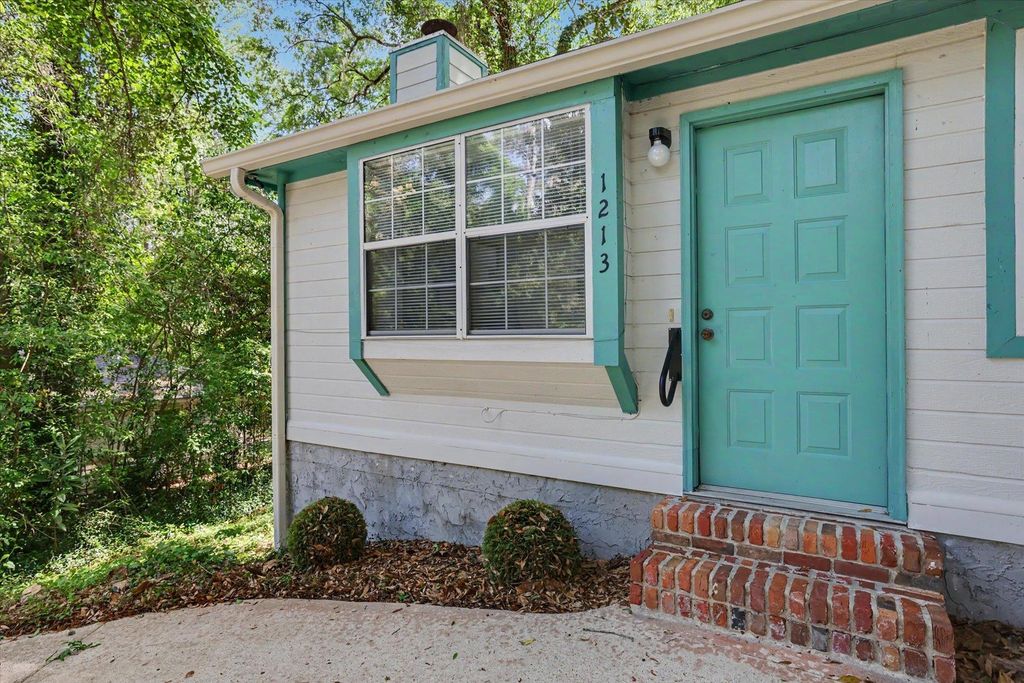 Photo of 1213 LEEWOOD Hollow, Tallahassee, FL 32312 (MLS # 398817)