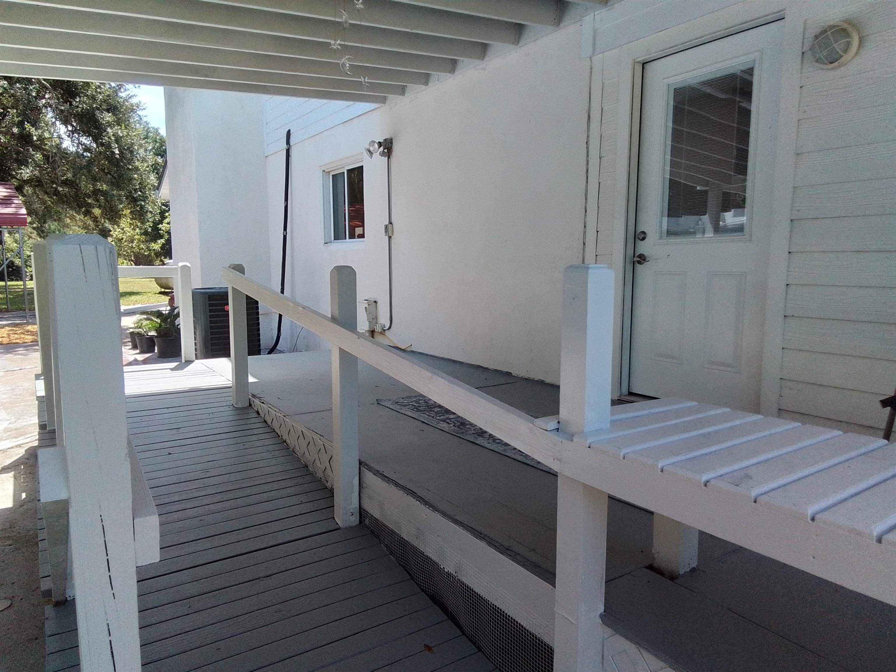 3657 Coastal Highway