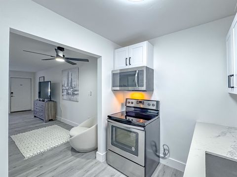 Tiny photo for 405 Dunwoody Street #1, Tallahassee, FL 32304 (MLS # 392608)