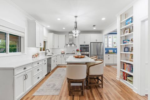 Tiny photo for 1576 SPRUCE Avenue, Tallahassee, FL 32303 (MLS # 395805)