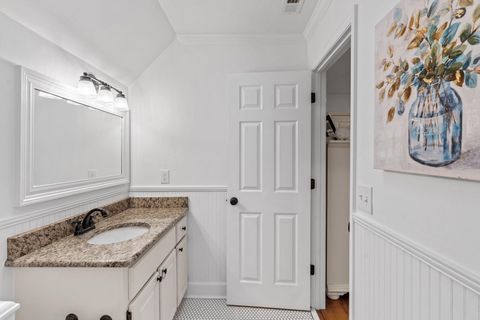 Tiny photo for 1576 SPRUCE Avenue, Tallahassee, FL 32303 (MLS # 395805)