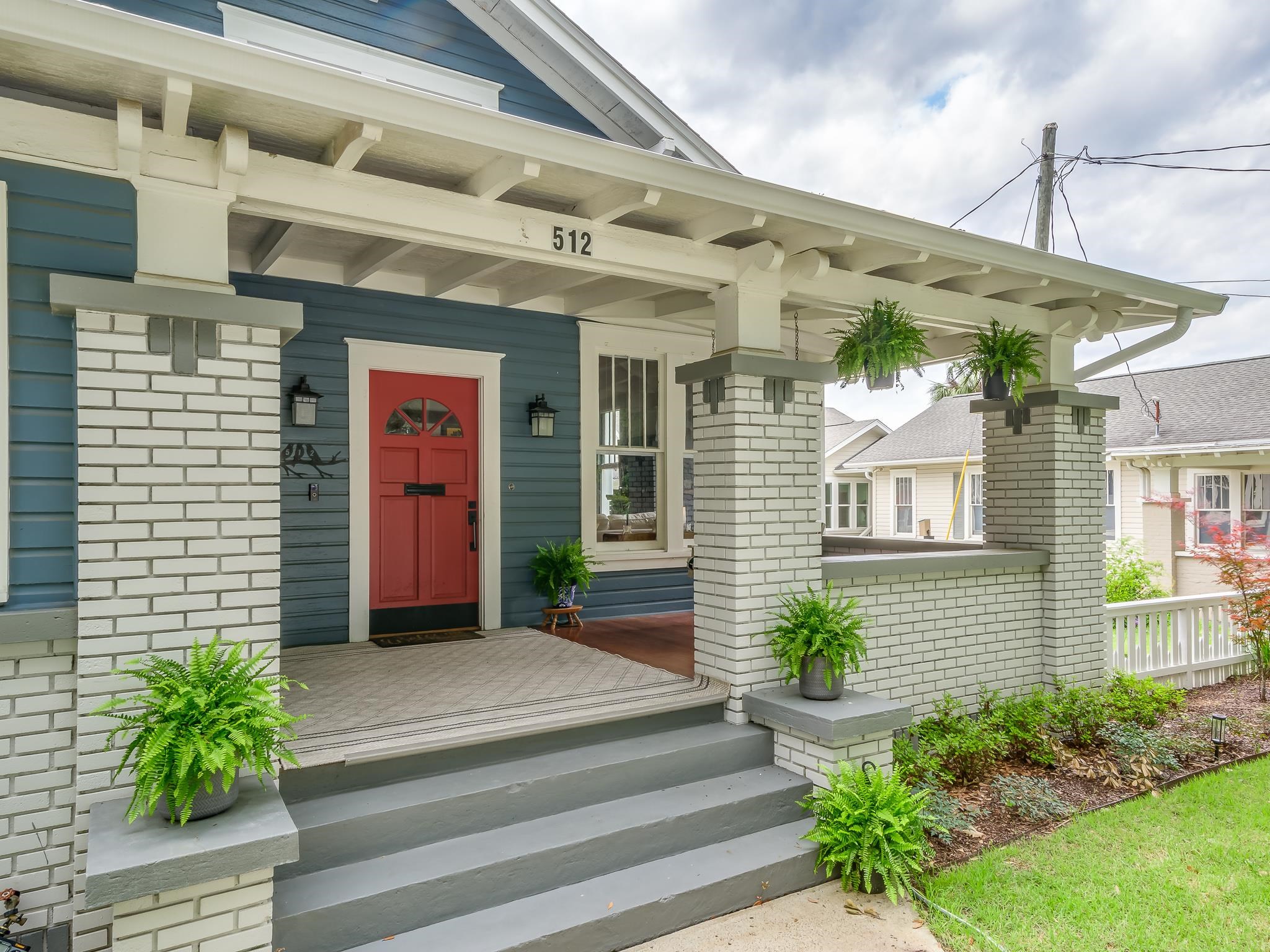512 N Caulhoun Street -