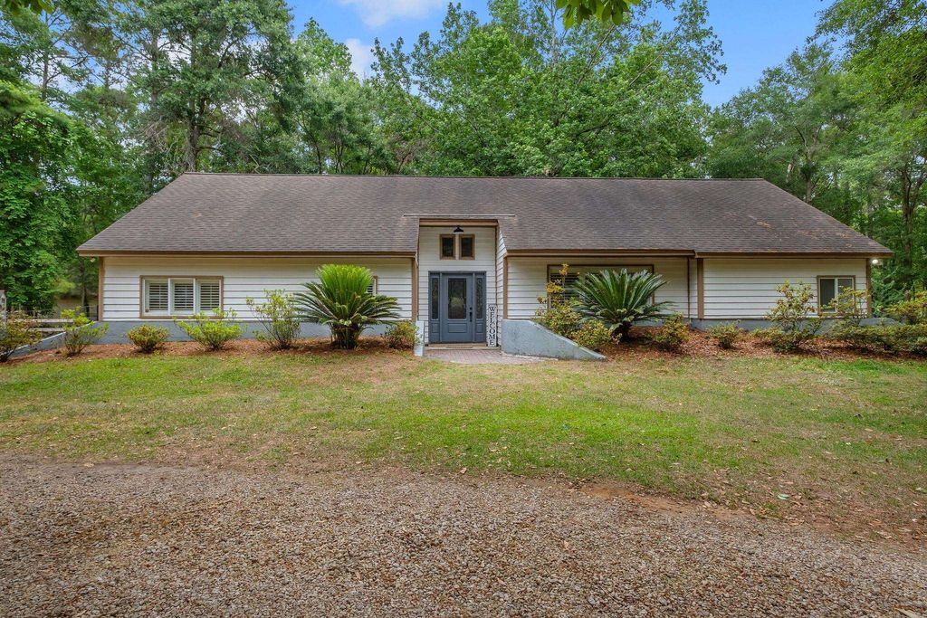 Photo of 1459 Silver Pine Lane, Tallahassee, FL 32312 (MLS # 399643)