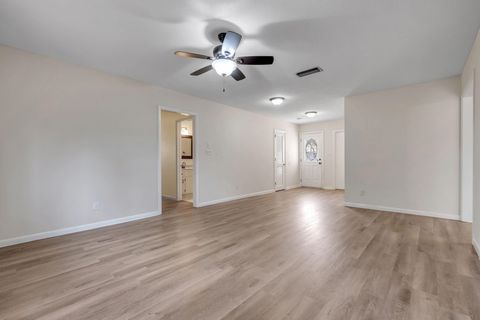 Tiny photo for 1233 Talbot Avenue, Tallahassee, FL 32308 (MLS # 393789)