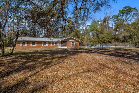 Photo of 88 Canopy Lane, Crawfordville, FL 32327 (MLS # 396978)