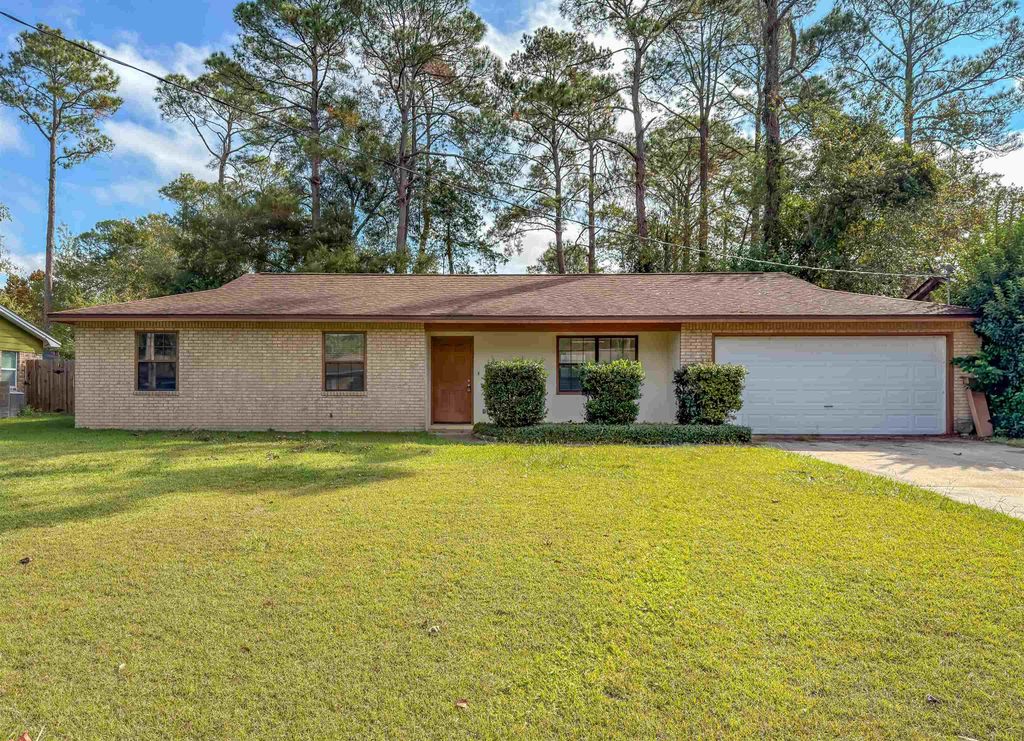 Photo of 3245 W Whitney Drive, Tallahassee, FL 32309 (MLS # 393438)