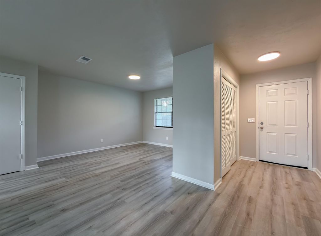 Photo of 3245 W Whitney Drive, Tallahassee, FL 32309 (MLS # 393438)