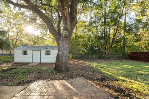 Tiny photo for 2344 Vinkara Drive, Tallahassee, FL 32303 (MLS # 394813)