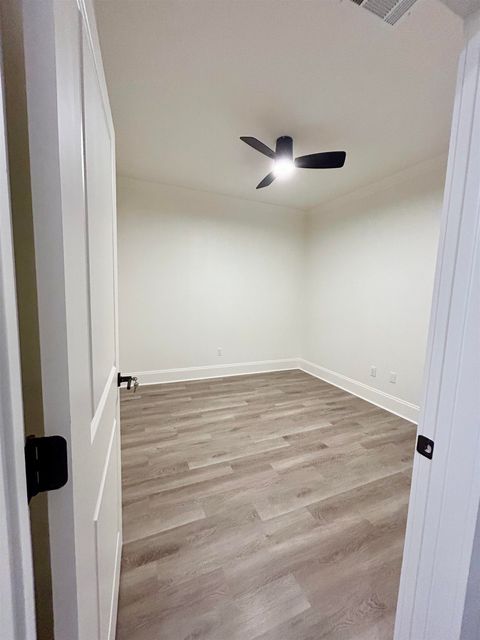 Tiny photo for 1725 NE Capital Circle #205, Tallahassee, FL 32308 (MLS # 378821)