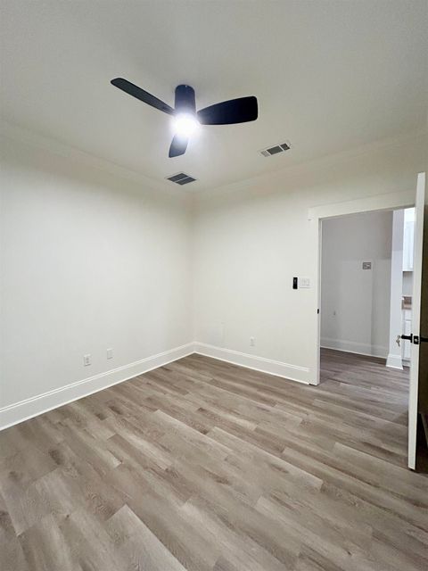 Tiny photo for 1725 NE Capital Circle #205, Tallahassee, FL 32308 (MLS # 378821)