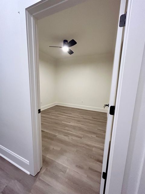 Tiny photo for 1725 NE Capital Circle #205, Tallahassee, FL 32308 (MLS # 378821)