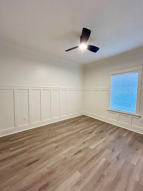 Tiny photo for 1725 NE Capital Circle #205, Tallahassee, FL 32308 (MLS # 378821)