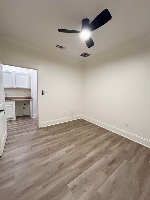 Tiny photo for 1725 NE Capital Circle #205, Tallahassee, FL 32308 (MLS # 378821)