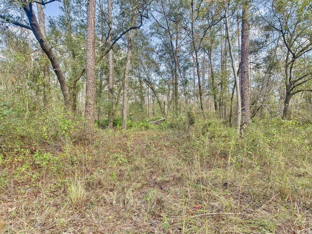 465 NE River Ridge Way