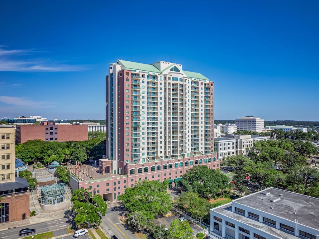 Photo of 300 S Duval Street #1706, Tallahassee, FL 32301 (MLS # 400061)