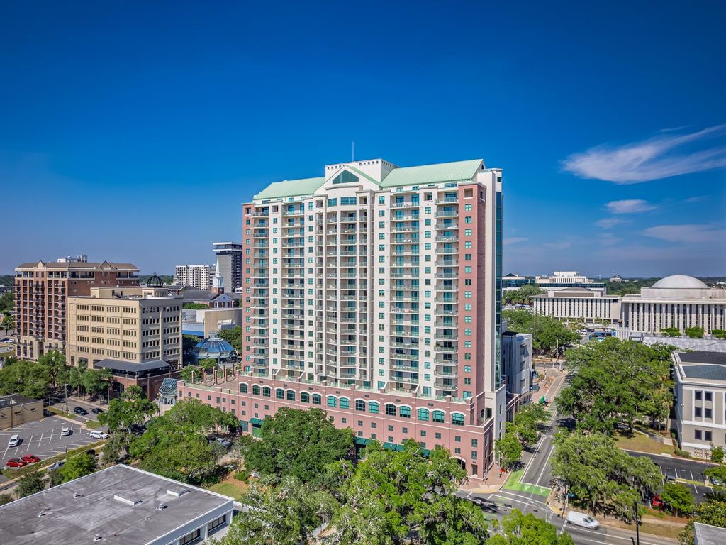 Photo of 300 S Duval Street #1706, Tallahassee, FL 32301 (MLS # 400061)