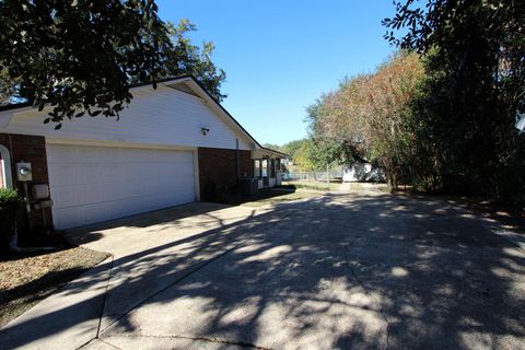 Tiny photo for 4274 Kensington Road, Tallahassee, FL 32303 (MLS # 393280)
