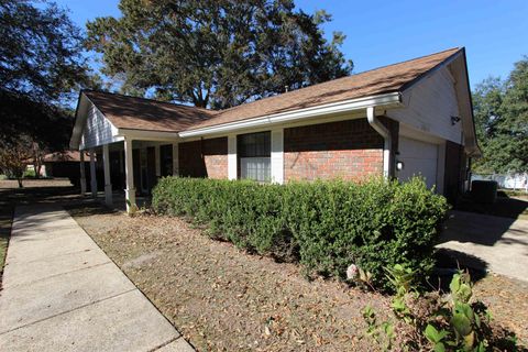 Tiny photo for 4274 Kensington Road, Tallahassee, FL 32303 (MLS # 393280)