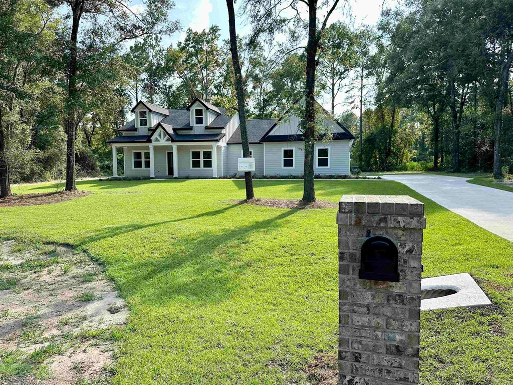 Photo of 14594 Mahan Road, Tallahassee, FL 32309 (MLS # 393870)