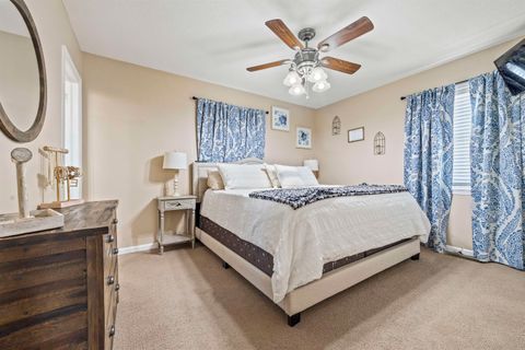 Tiny photo for 454 NW Whispering Pines Loop, Madison, FL 32340 (MLS # 394491)