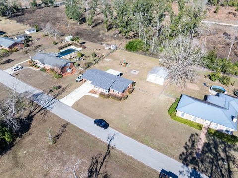 Tiny photo for 454 NW Whispering Pines Loop, Madison, FL 32340 (MLS # 394491)