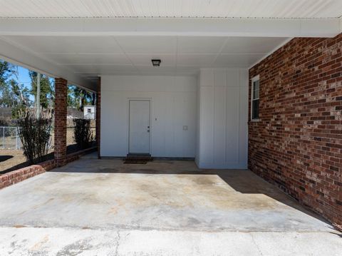 Tiny photo for 454 NW Whispering Pines Loop, Madison, FL 32340 (MLS # 394491)