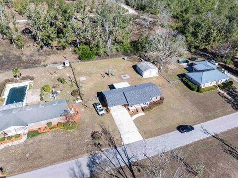 Tiny photo for 454 NW Whispering Pines Loop, Madison, FL 32340 (MLS # 394491)
