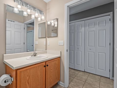 Tiny photo for 2738 W Tharpe Street #304, Tallahassee, FL 32303 (MLS # 393980)