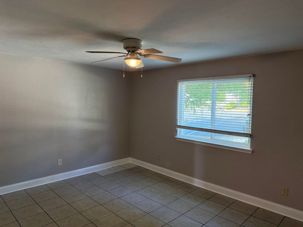 Photo of 1535 Willow Bend Way Way, Tallahassee, FL 32301 (MLS # 398007)