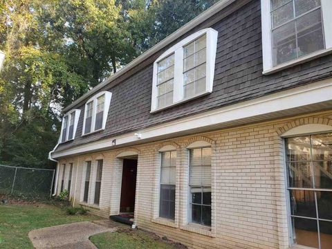 Tiny photo for 2020 CONTINENTAL Avenue #105, Tallahassee, FL 32304 (MLS # 397255)