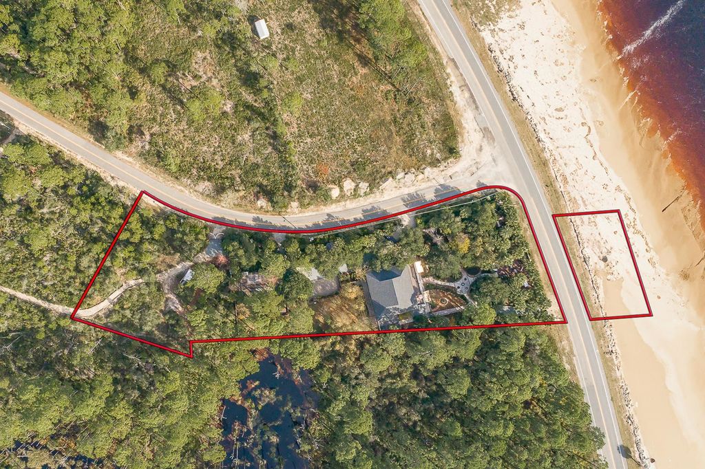Photo of 2285 W Highway 98, Carrabelle, FL 32322 (MLS # 400211)