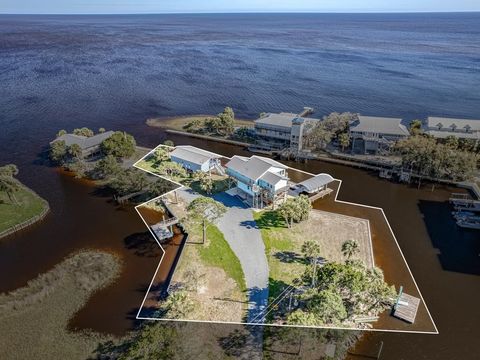 37 Dolphin Drive Crawfordville FL 32327