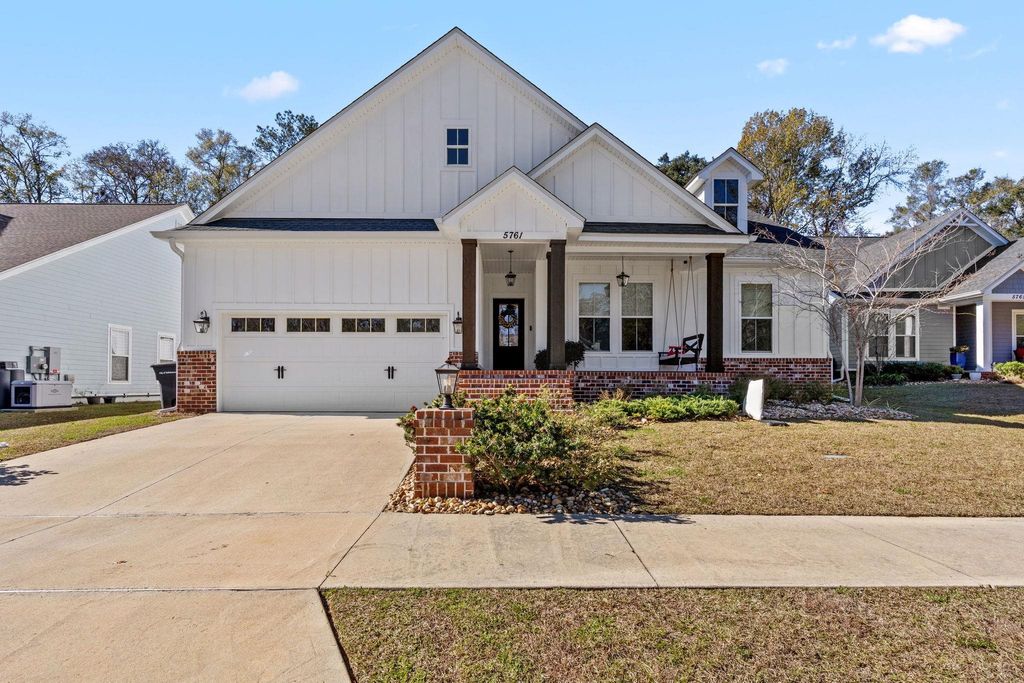 Photo of 5761 Village Ridge Lane, Tallahassee, FL 32312 (MLS # 396910)