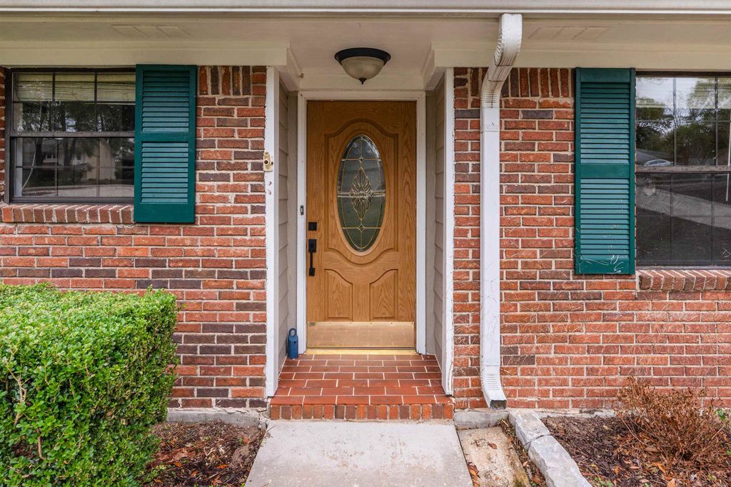 Photo of 3135 N Shannon Lakes Drive, Tallahassee, FL 32309 (MLS # 393918)