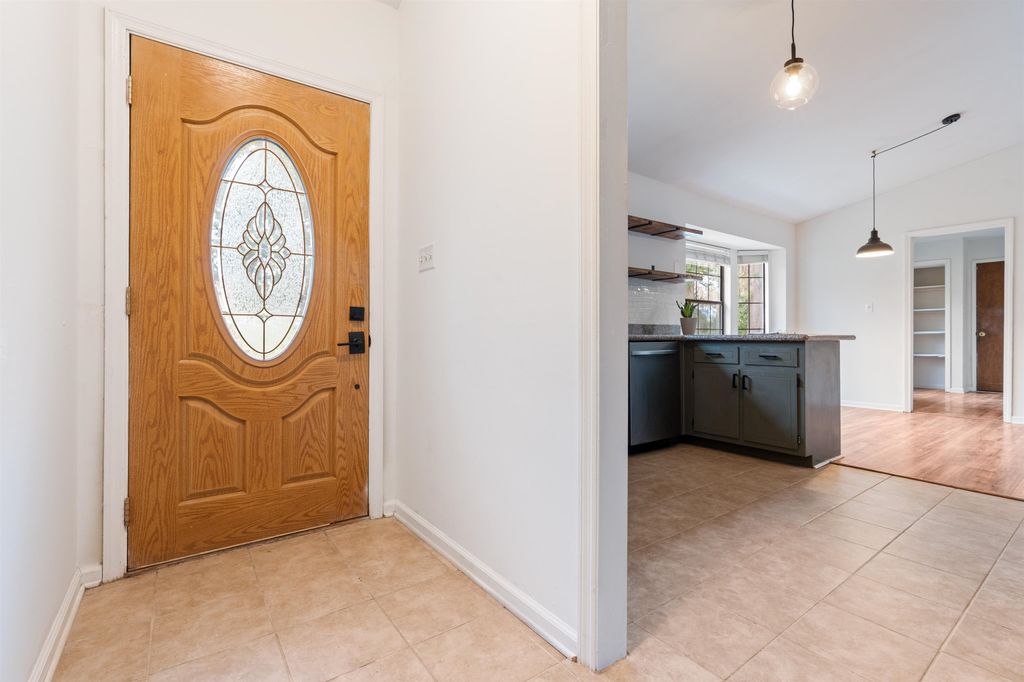 Photo of 3135 N Shannon Lakes Drive, Tallahassee, FL 32309 (MLS # 393918)