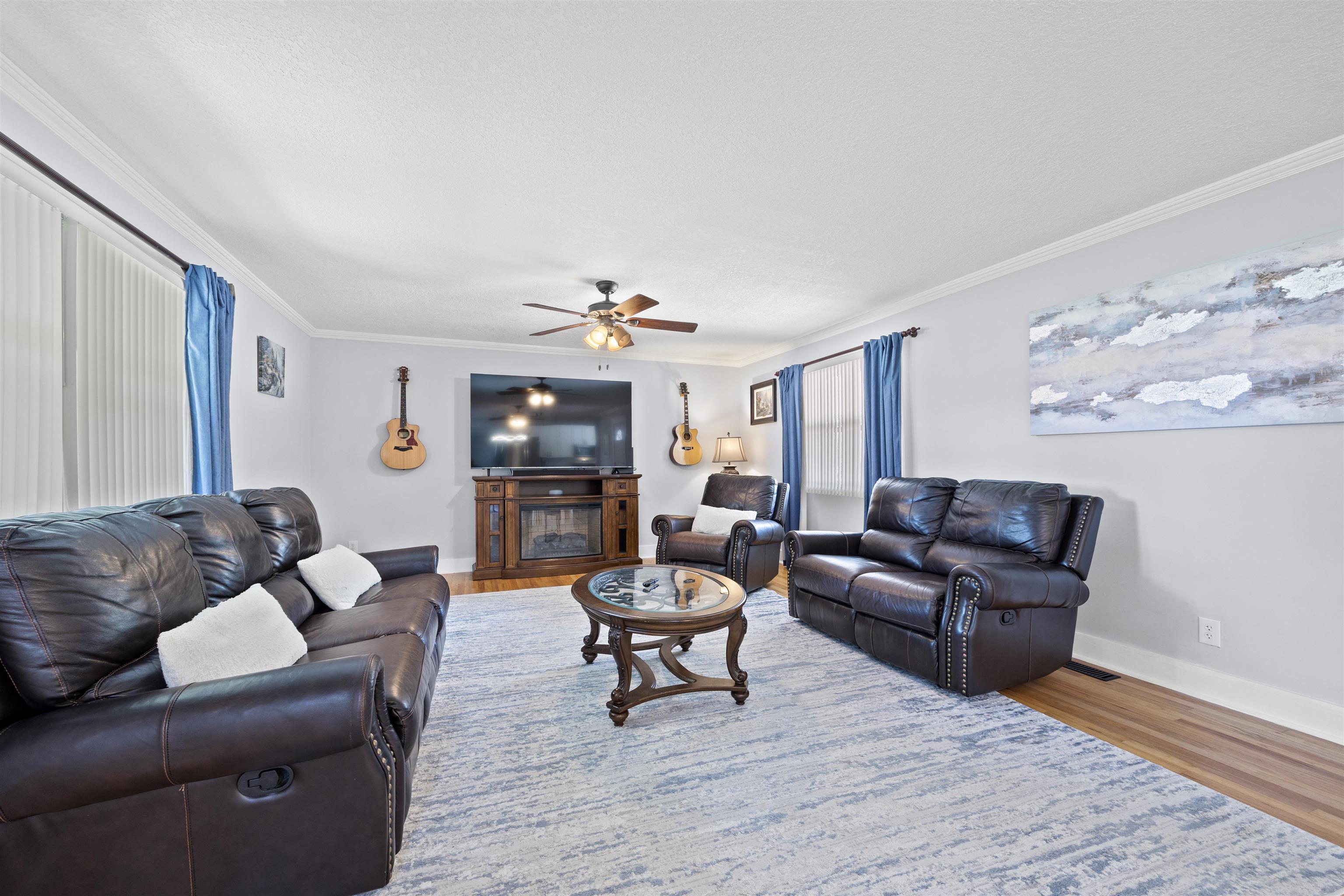 422 NW College Loop