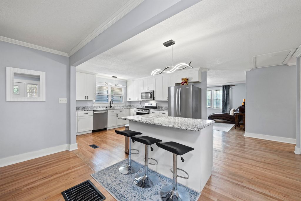 Photo of 422 NW College Loop, Madison, FL 32340 (MLS # 400313)