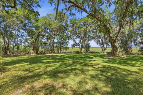 Tiny photo for 10945 Luna Point Road, Tallahassee, FL 32312 (MLS # 401429)