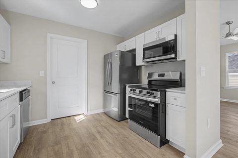 Tiny photo for 2006 Pasco Street, Tallahassee, FL 32310 (MLS # 392159)