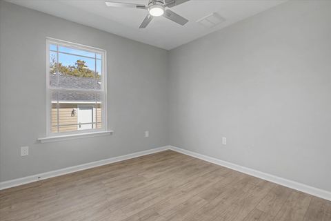 Tiny photo for 2006 Pasco Street, Tallahassee, FL 32310 (MLS # 392159)