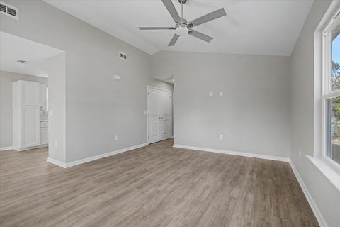Tiny photo for 2006 Pasco Street, Tallahassee, FL 32310 (MLS # 392159)