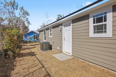 Tiny photo for 2006 Pasco Street, Tallahassee, FL 32310 (MLS # 392159)