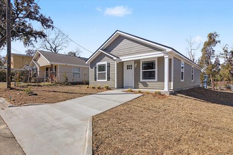 Tiny photo for 2006 Pasco Street, Tallahassee, FL 32310 (MLS # 392159)