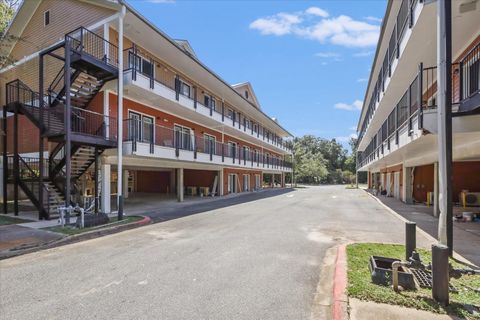 Photo of 401 Putnam Drive #1322, Tallahassee, FL 32301 (MLS # 396396)