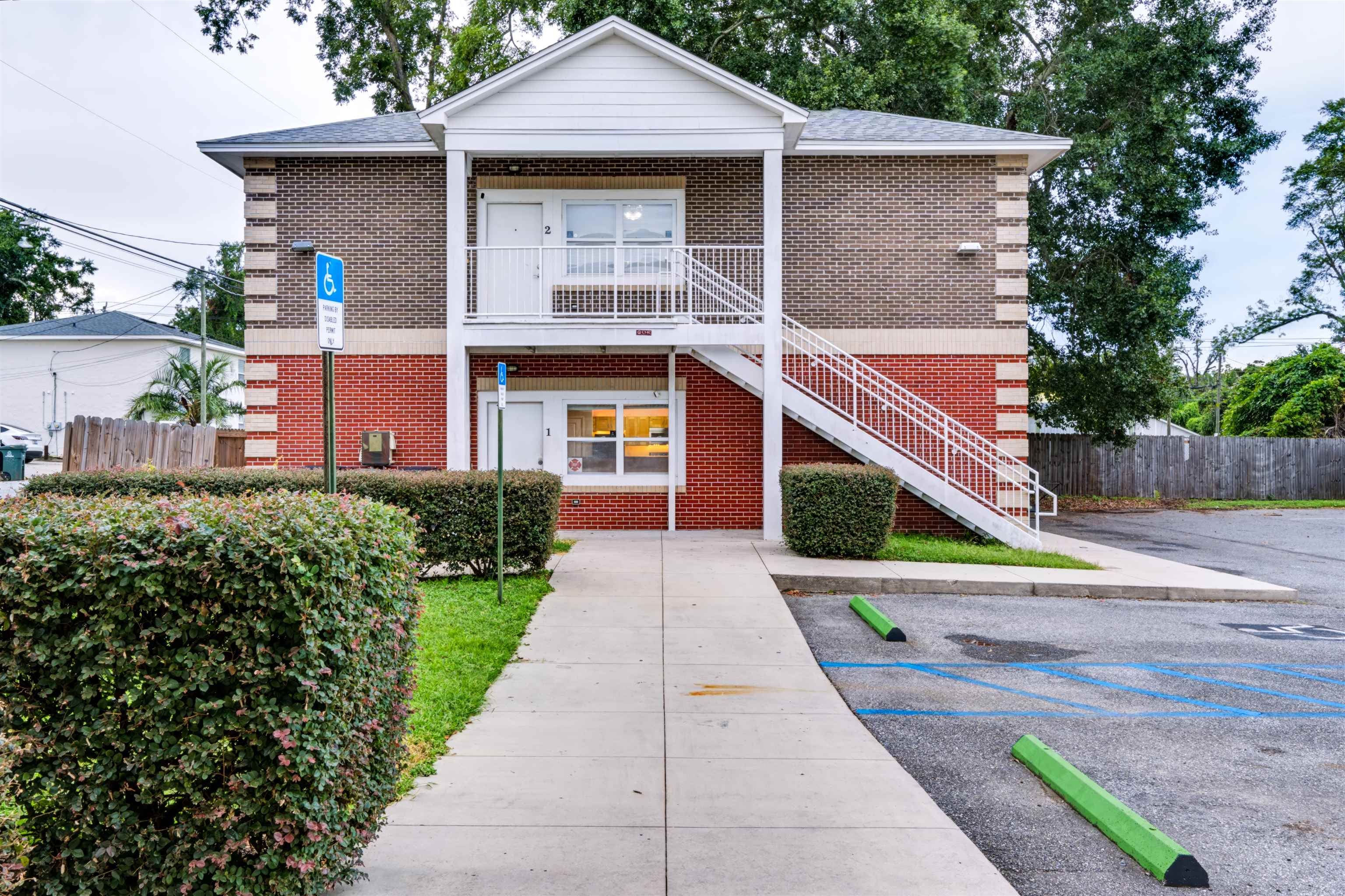 601 Pope Street 1 & 2 (605 Pope St)