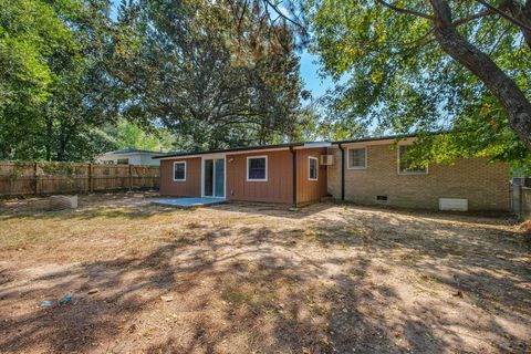 Tiny photo for 2008 Scenic Road, Tallahassee, FL 32303 (MLS # 394010)