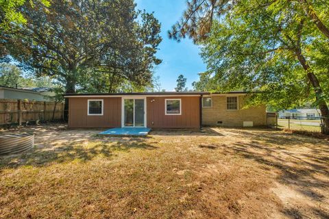 Tiny photo for 2008 Scenic Road, Tallahassee, FL 32303 (MLS # 394010)
