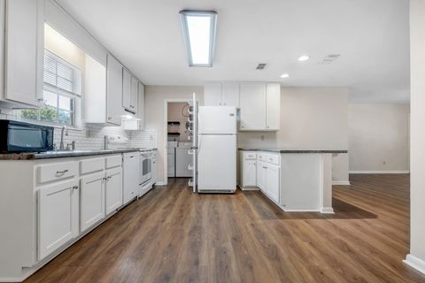 Tiny photo for 2725 Bedford Way, Tallahassee, FL 32308 (MLS # 393817)